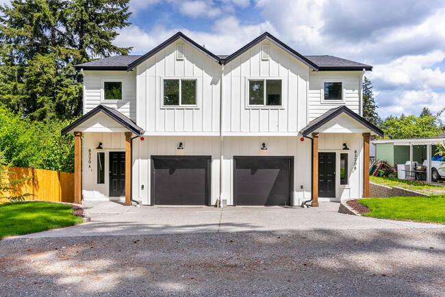 8320 186th Ave E in Bonney Lake, WA - Foto de edificio - Building Photo