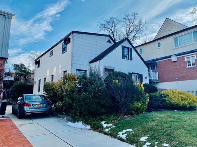 80-47 Chevy Chase St in Queens, NY - Foto de edificio