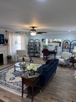 3202 Whitesburg Dr, Unit 2309 in Huntsville, AL - Building Photo