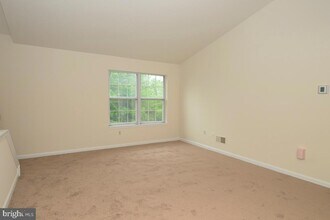 208 Kelly Ct in Wyomissing, PA - Foto de edificio - Building Photo