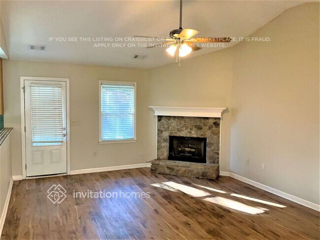 825 Rambling Rose Ct NW in Conyers, GA - Building Photo - Building Photo