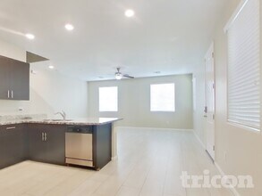 12551 W Hummingbird Terrace in Peoria, AZ - Building Photo - Building Photo