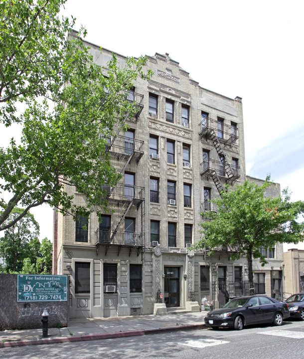 795-799 Dekalb Ave in Brooklyn, NY - Foto de edificio