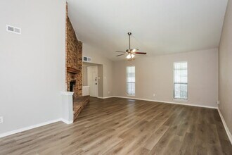 304 Matterhorn St in Cedar Hill, TX - Building Photo - Building Photo