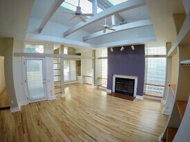 5444 Claybourne St in Pittsburgh, PA - Building Photo