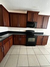 3909 Flowering Orchid Ln in Kissimmee, FL - Building Photo - Building Photo