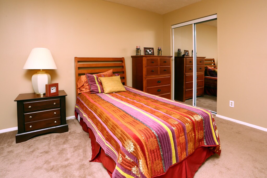 Deer Creek Apartments in Austintown, OH