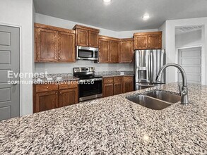 702 Freedom Cir in Nolanville, TX - Building Photo - Building Photo