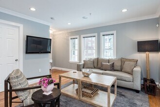 143 Williams St in Boston, MA - Building Photo - Building Photo