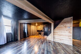 952 Freeland St in Pittsburgh, PA - Building Photo