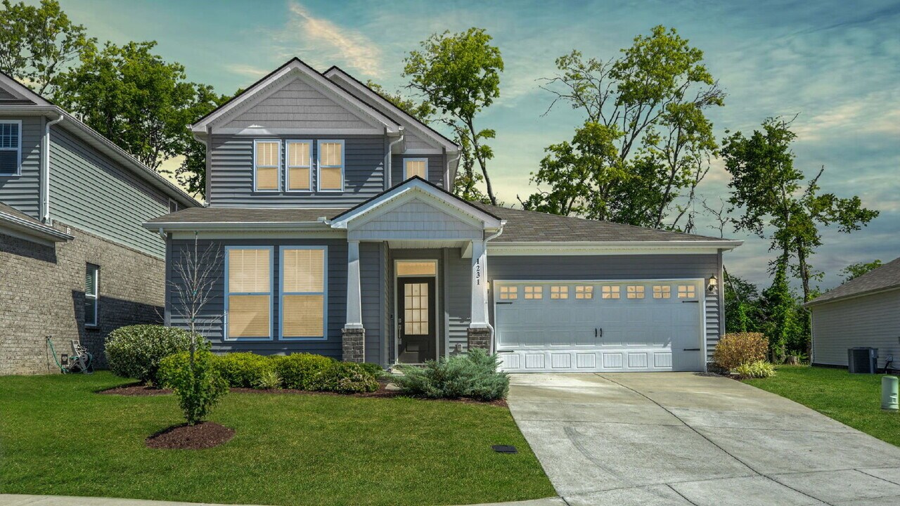 1231 Inverness Pass in Lebanon, TN - Building Photo