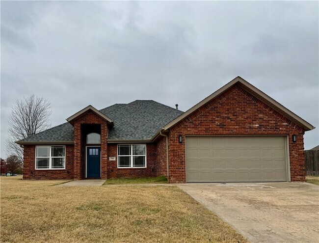 704 SW Granite St in Bentonville, AR - Building Photo - Building Photo
