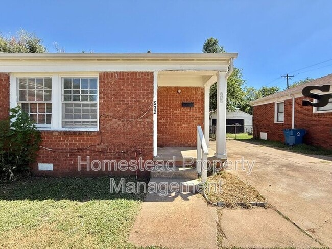 property at 532 E Indian Dr