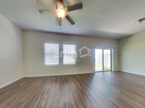 11516 Pace Bend Ct in Gibsonton, FL - Building Photo - Building Photo