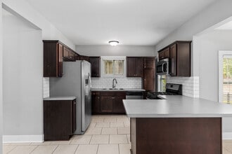 624 California St NW in Grand Rapids, MI - Foto de edificio - Building Photo