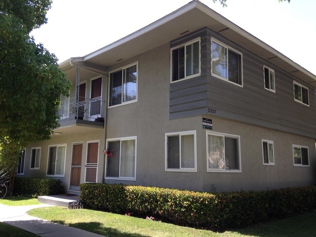 2257 San Anseline Ave