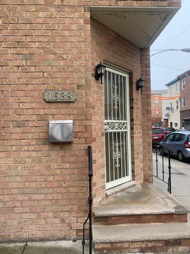 1538 S 9th St, Unit 2