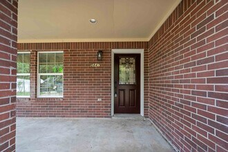 5847 Southington St in Houston, TX - Building Photo - Building Photo