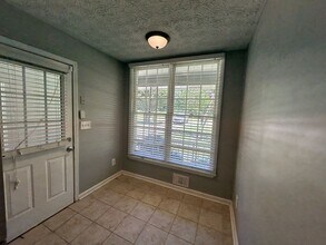 5252 Hiram Lithia Springs Rd SW in Powder Springs, GA - Building Photo - Building Photo