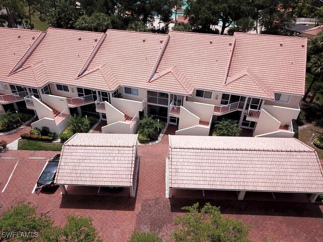 property at 2462 Hidden Lake Dr