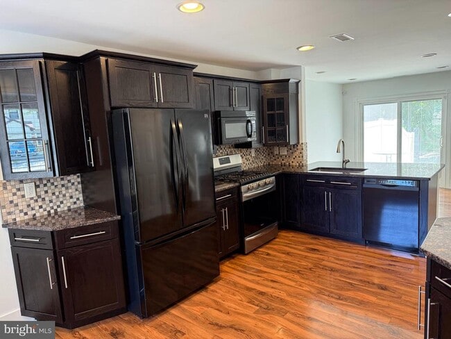 property at 1070 Baywood Dr