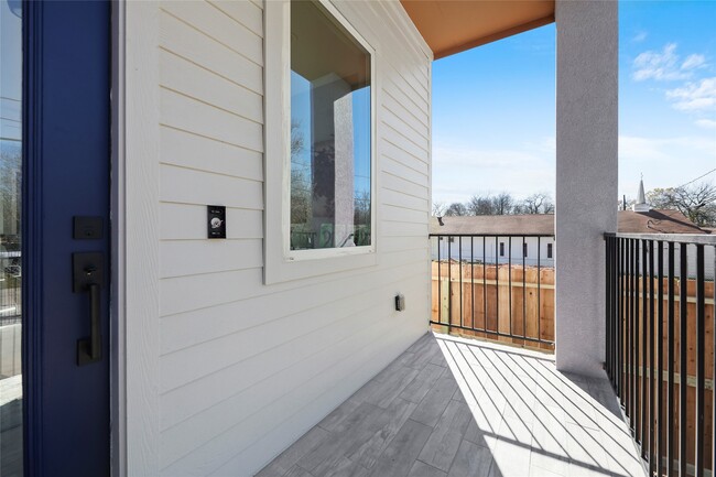 property at 2208 Des Chaumes St