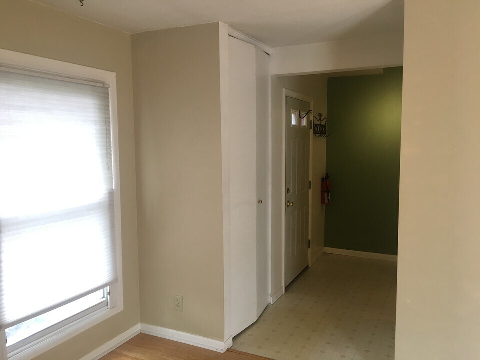 280 Ledgewood Cir in Burlington, VT - Building Photo
