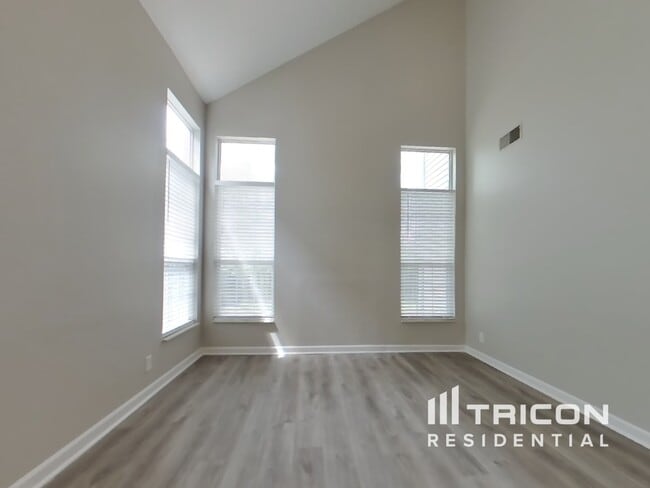 823 Bexhill Ct N in Nashville, TN - Building Photo - Building Photo