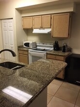 4625 St Croix Ln, Unit 1116 in Naples, FL - Building Photo - Building Photo