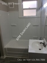 1711 Erie St in Racine, WI - Building Photo - Building Photo