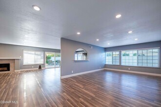 2291 N Marter Ct in Simi Valley, CA - Building Photo - Building Photo