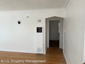 820 N Edinburgh Ave in Los Angeles, CA - Foto de edificio - Building Photo