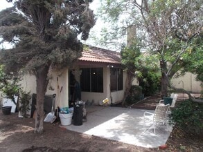 11226 S Tomi Dr in Phoenix, AZ - Foto de edificio - Building Photo