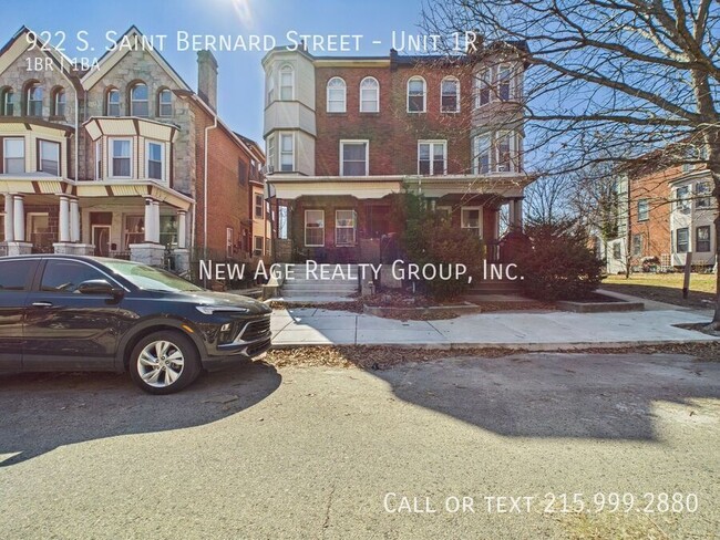 property at 922 S St Bernard St