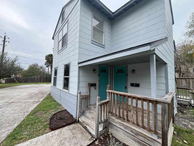 3412 Denver Ave in Corpus Christi, TX - Building Photo - Building Photo