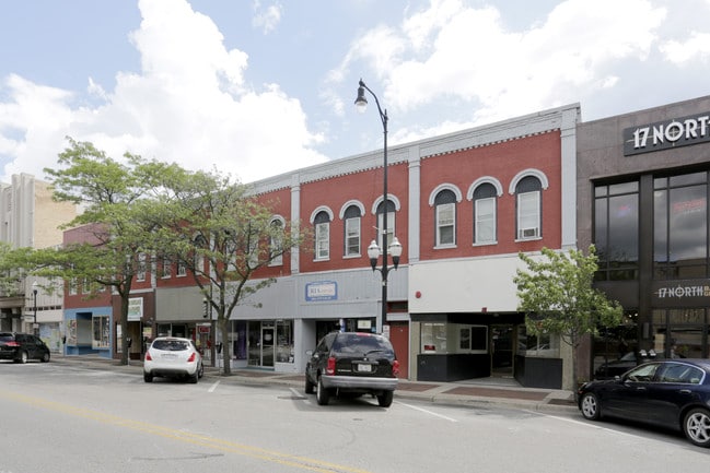 19-27 N Genesee St in Waukegan, IL - Building Photo - Primary Photo