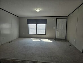 83 Waterview Pkwy in Hamburg, NY - Building Photo - Building Photo