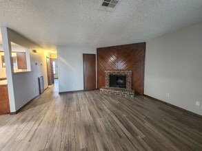 4104 N Market Ave in Shawnee, OK - Building Photo - Building Photo