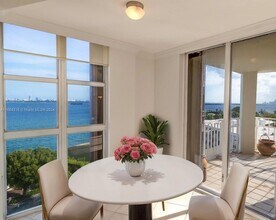 4000 Towerside Terrace in Miami, FL - Building Photo - Building Photo