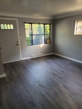 938 Stocker Ave in Flint, MI - Building Photo - Building Photo