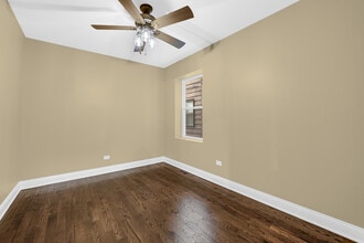 7316 S Rockwell St in Chicago, IL - Building Photo - Building Photo