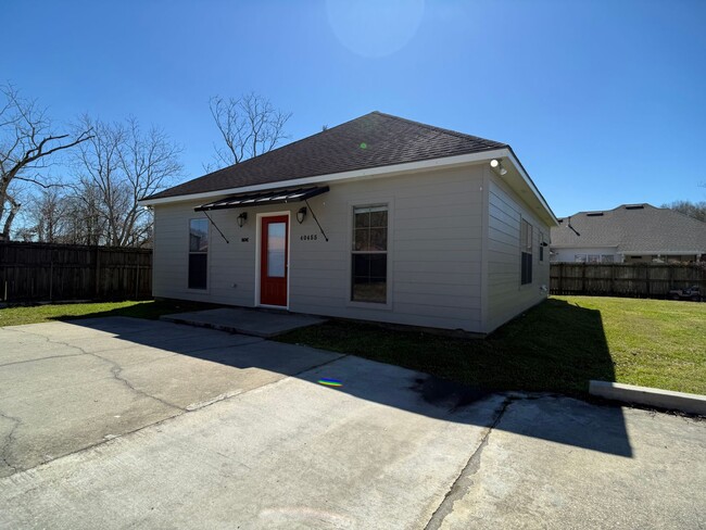 40455 LA-42 in Prairieville, LA - Building Photo - Building Photo