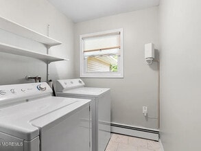 43 Freeport Ct in Toms River, NJ - Building Photo - Building Photo