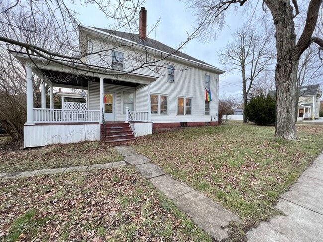 property at 4 Barlow St