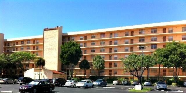14527 Bonaire Blvd in Delray Beach, FL - Building Photo - Building Photo