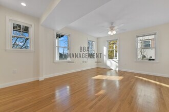 48 Manthorne Rd, Unit #1 in Boston, MA - Building Photo - Building Photo