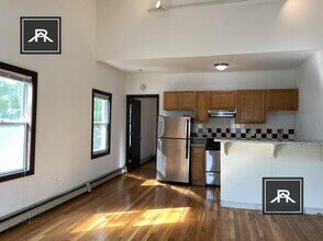 10 Shepard St in Boston, MA - Building Photo - Building Photo