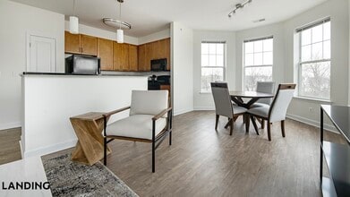 909 Mansion Dr in Frederick, MD - Building Photo - Building Photo