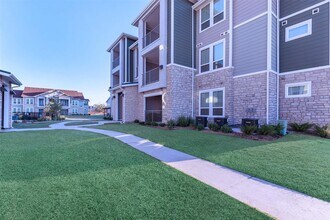 4633 Campus Dr in Fort Worth, TX - Building Photo - Building Photo