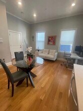 189 Charles St, Unit 1 in Cambridge, MA - Building Photo - Building Photo